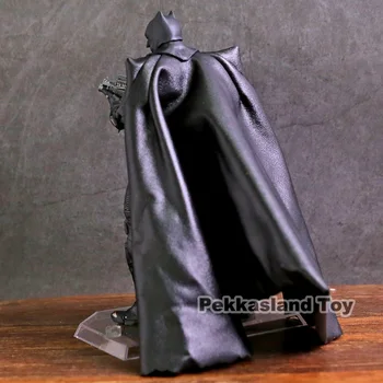 Mafex No. 056 Justice League Bruce Wayne PVC figurka kolekcjonerska model zabawki